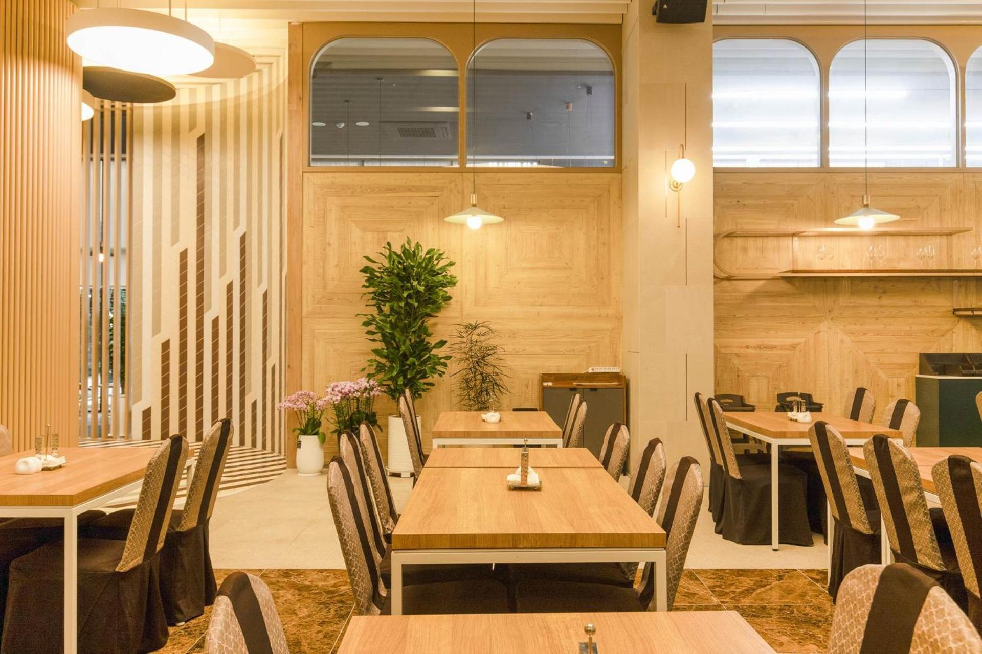 Hotel Elora Σουγόν Εξωτερικό φωτογραφία